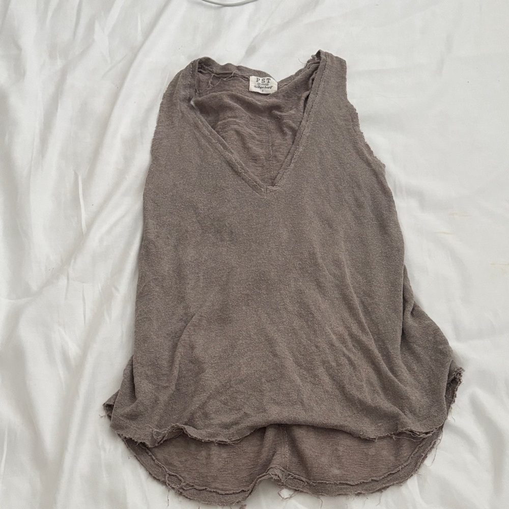 Brown tank